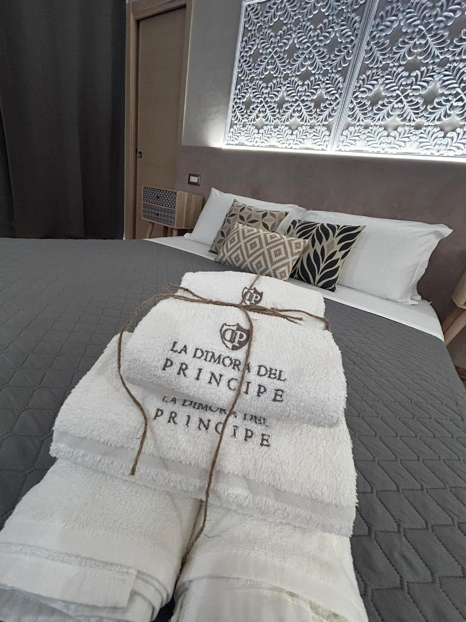 Bed and Breakfast La Dimora del Principe Trani Exterior foto